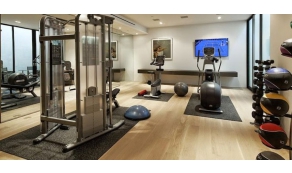 Có nên lắp sàn nhựa cho phòng tập gym không ?